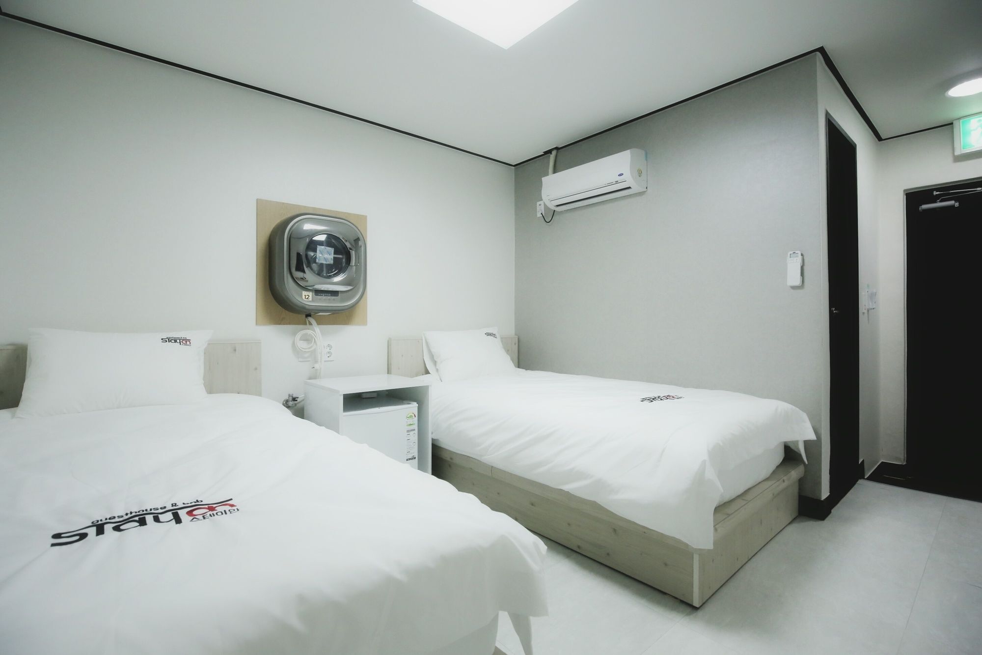 Stayan Guesthouse And Bnb Busan Eksteriør billede