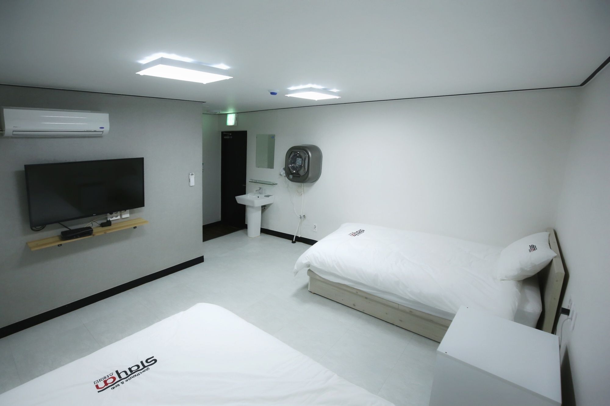 Stayan Guesthouse And Bnb Busan Eksteriør billede